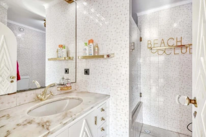 Moradia T8 para Venda em Albufeira e Olhos de Água