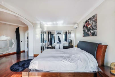 Moradia T8 para Venda em Albufeira e Olhos de Água