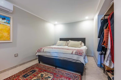 Moradia T5 para Venda em Moncarapacho e Fuseta