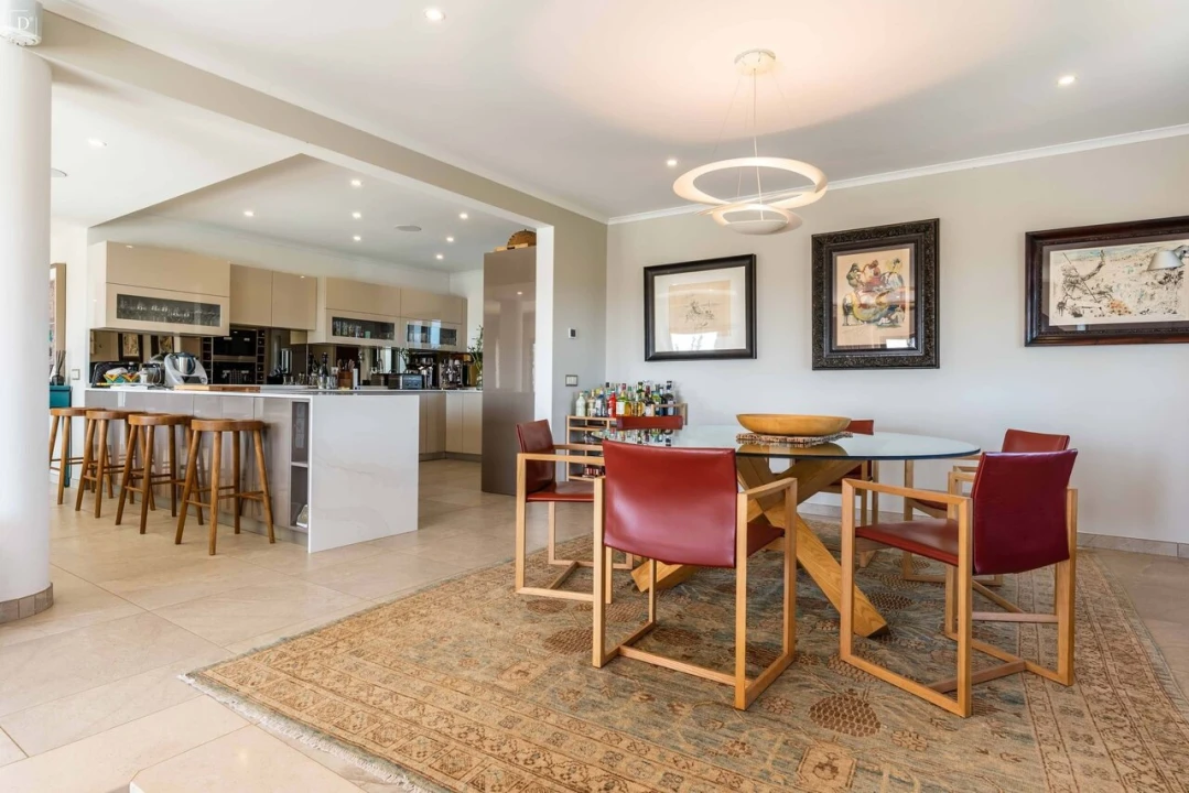 Moradia T5 para Venda em Moncarapacho e Fuseta Foto 6