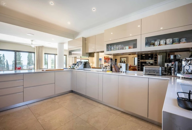 Moradia T5 para Venda em Moncarapacho e Fuseta Foto 5