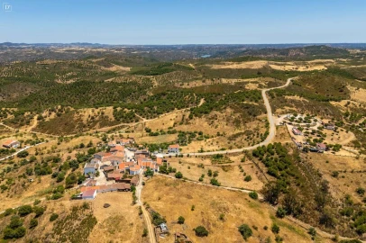 Moradia T0 para Venda em Alcoutim e Pereiro