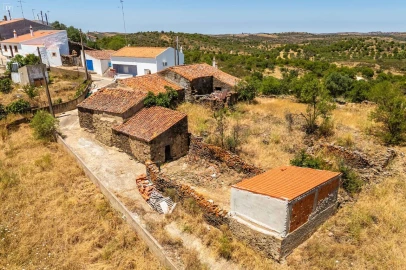 Moradia T0 para Venda em Alcoutim e Pereiro