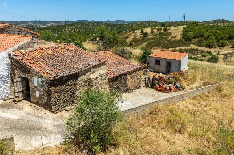 Moradia T0 para Venda em Alcoutim e Pereiro