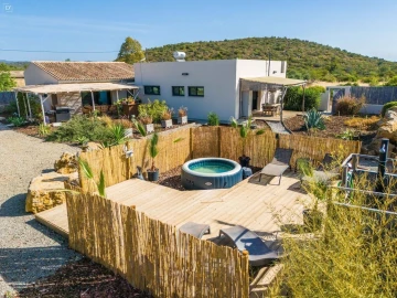 Moradia T3 para Venda em Moncarapacho e Fuseta