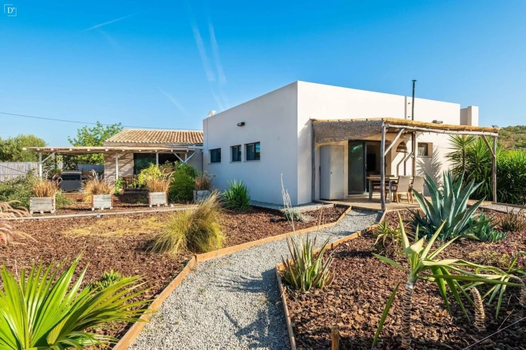 Moradia T3 para Venda em Moncarapacho e Fuseta