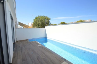 Moradia T3 para Venda em Moncarapacho e Fuseta