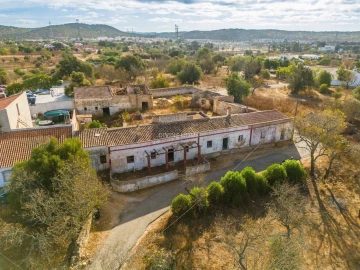 Moradia T6 para Venda em Algoz e Tunes