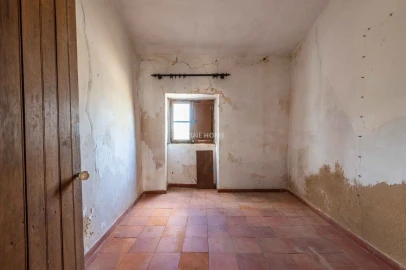 Moradia T6 para Venda em Algoz e Tunes