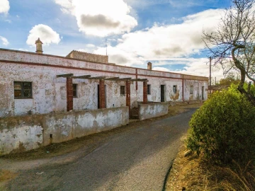 Moradia T6 para Venda em Algoz e Tunes