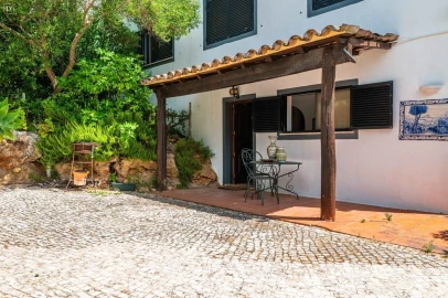 Moradia T5 para Venda em Moncarapacho e Fuseta