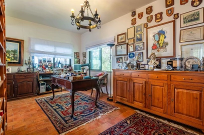 Moradia T5 para Venda em Moncarapacho e Fuseta