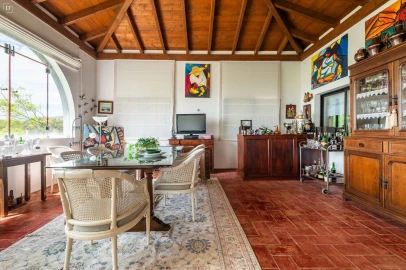 Moradia T5 para Venda em Moncarapacho e Fuseta