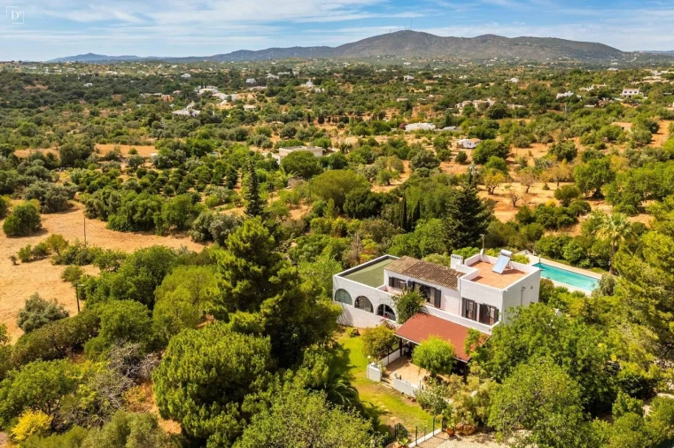 Moradia T5 para Venda em Moncarapacho e Fuseta