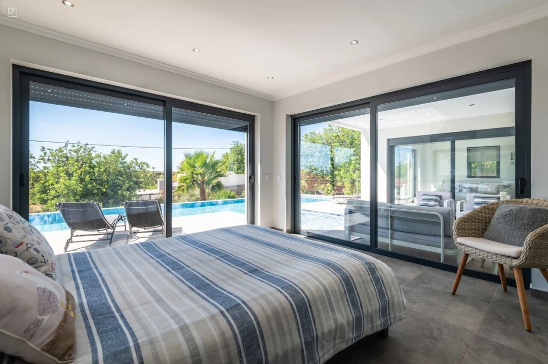 Moradia T4 para Venda em Moncarapacho e Fuseta Foto 15