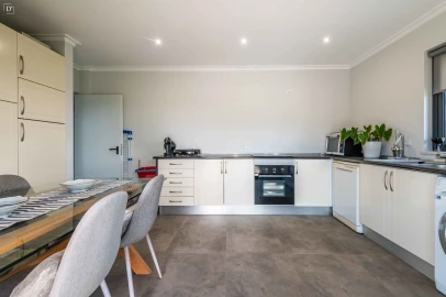 Moradia T4 para Venda em Moncarapacho e Fuseta