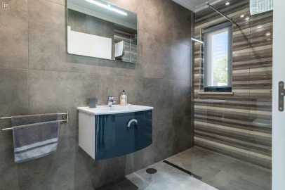 Moradia T4 para Venda em Moncarapacho e Fuseta