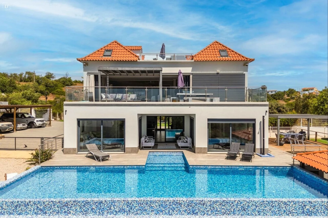 Moradia T4 para Venda em Moncarapacho e Fuseta Foto 1