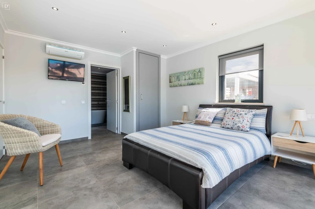 Moradia T4 para Venda em Moncarapacho e Fuseta Foto 12