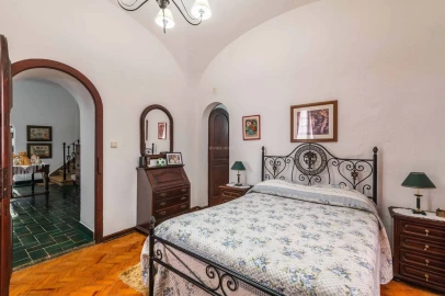 Moradia T6 para Venda em Santo Agostinho e São João Baptista e Santo Amador