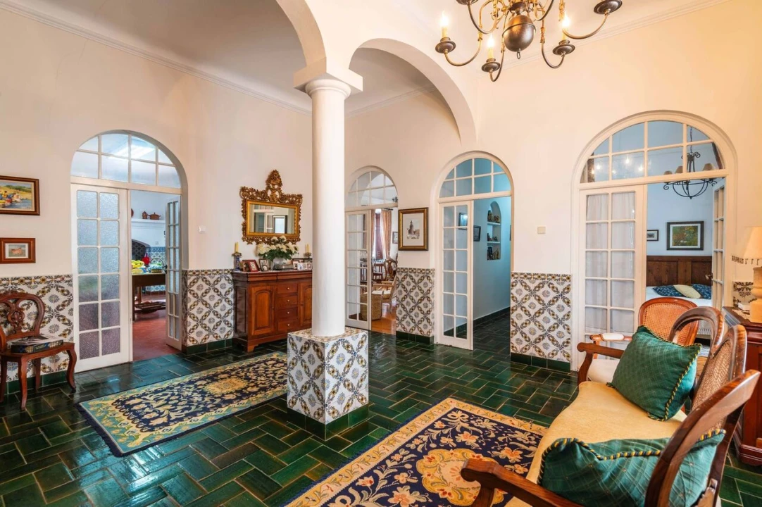 Moradia T6 para Venda em Santo Agostinho e São João Baptista e Santo Amador Foto 3