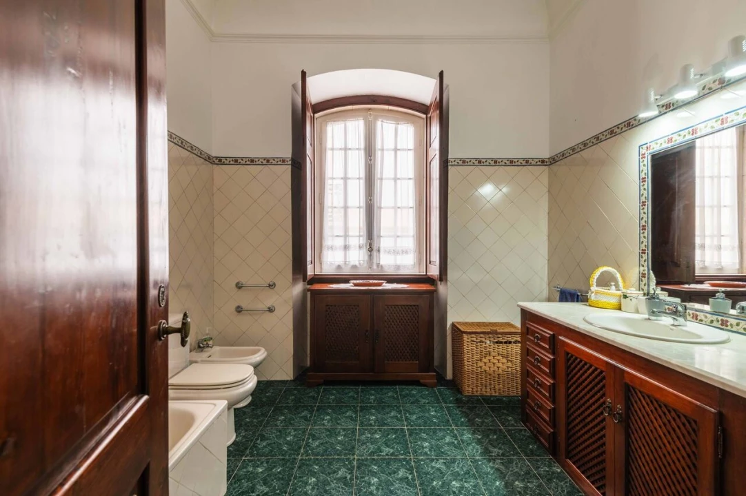 Moradia T6 para Venda em Santo Agostinho e São João Baptista e Santo Amador Foto 12