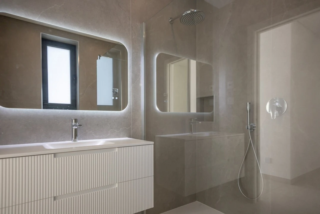 Moradia T4 para Venda em Albufeira e Olhos de Água Foto 46