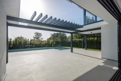 Moradia T4 para Venda em Albufeira e Olhos de Água