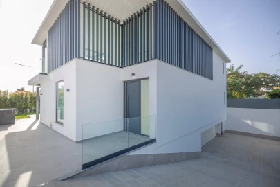 Moradia T4 para Venda em Albufeira e Olhos de Água