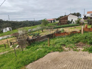 Quinta T2 para Venda em Santa Clara-A-Nova e Gomes Aires