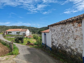 Quinta T2 para Venda em Santa Clara-A-Nova e Gomes Aires