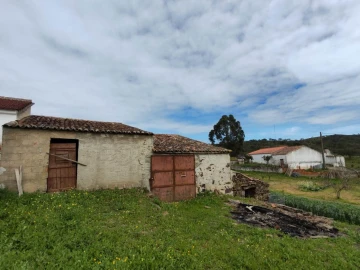 Quinta T2 para Venda em Santa Clara-A-Nova e Gomes Aires