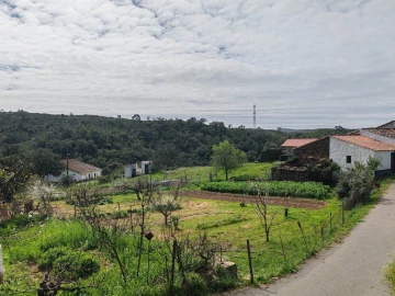 Quinta T2 para Venda em Santa Clara-A-Nova e Gomes Aires