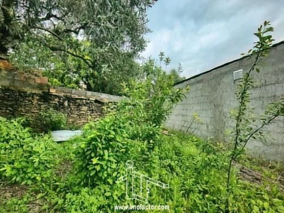 Moradia T1 para Venda em Benquerenças Foto 17