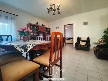 Moradia T5 para Venda em Ladoeiro