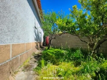 Moradia T5 para Venda em Ladoeiro