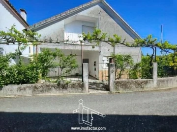 Moradia T5 para Venda em Ladoeiro