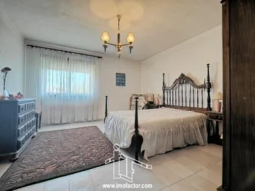 Moradia T5 para Venda em Ladoeiro