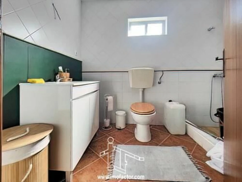 Quinta T1 para Venda em Freixial e Juncal do Campo Foto 25