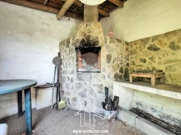 Quinta T1 para Venda em Freixial e Juncal do Campo