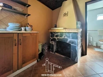 Quinta T1 para Venda em Freixial e Juncal do Campo