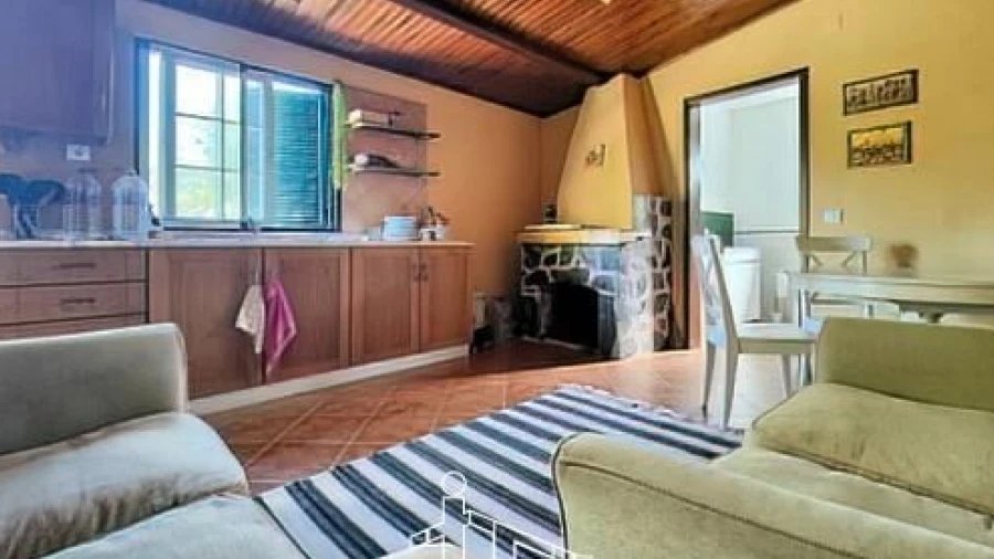 Quinta T1 para Venda em Freixial e Juncal do Campo