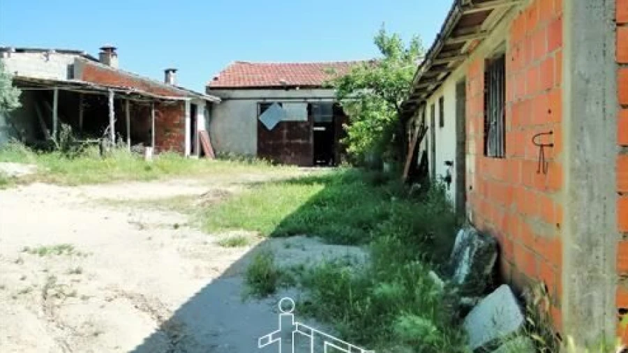 Quinta T0 para Venda em Freixial e Juncal do Campo