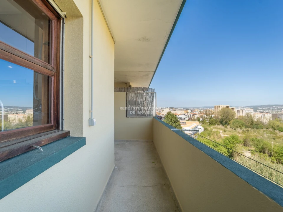 Apartamento T4 para Venda em Mafamude e Vilar do Paraíso Foto 12