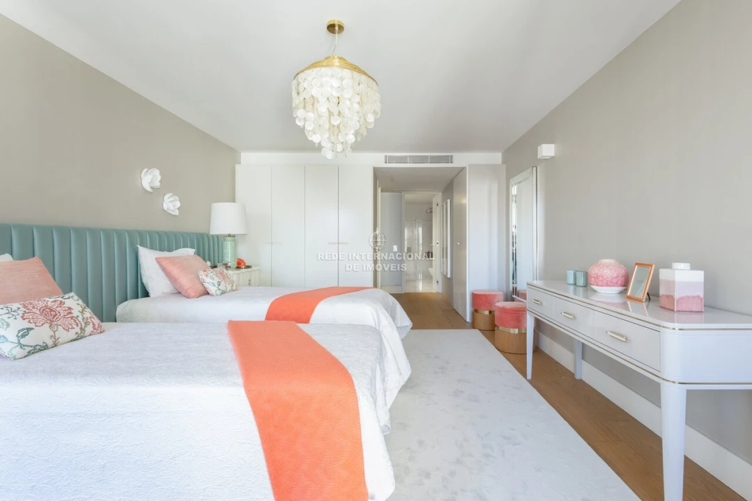 Apartamento T3 para Venda em Santo António Foto 1