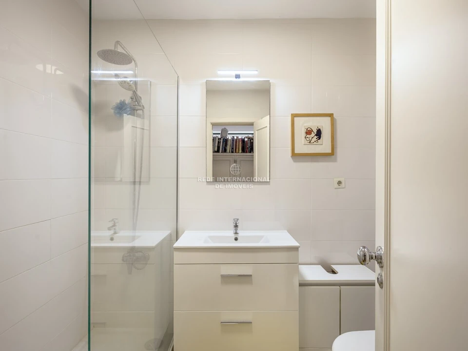 Apartamento T1 para Venda em Misericórdia Foto 12