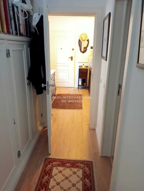 Apartamento T1 para Venda em Misericórdia