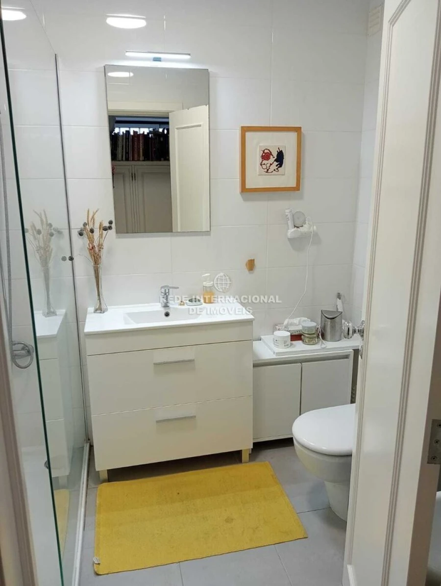 Apartamento T1 para Venda em Misericórdia Foto 23