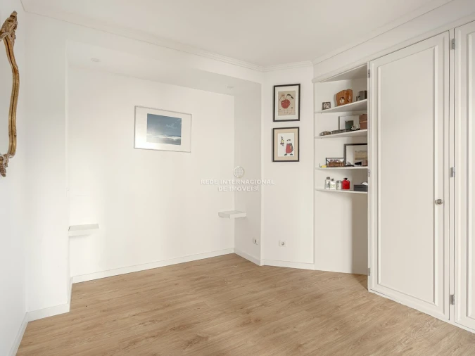 Apartamento T1 para Venda em Misericórdia Foto 5