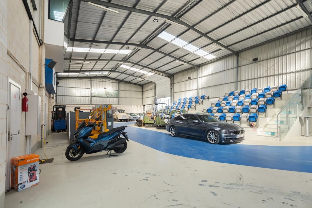 Armazém para Venda em Aveiras de Cima Foto 23